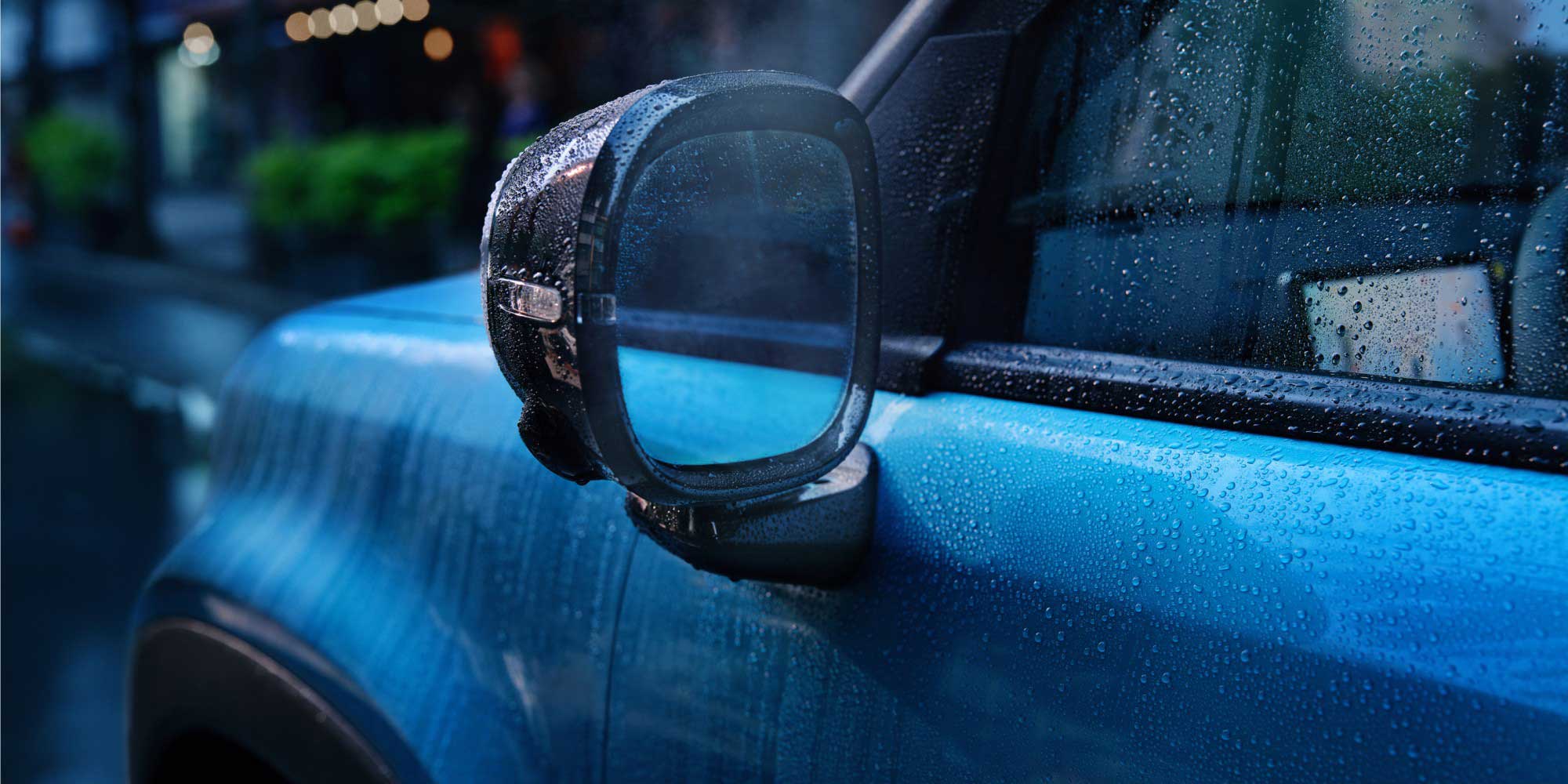 Espejo retrovisor auto azul